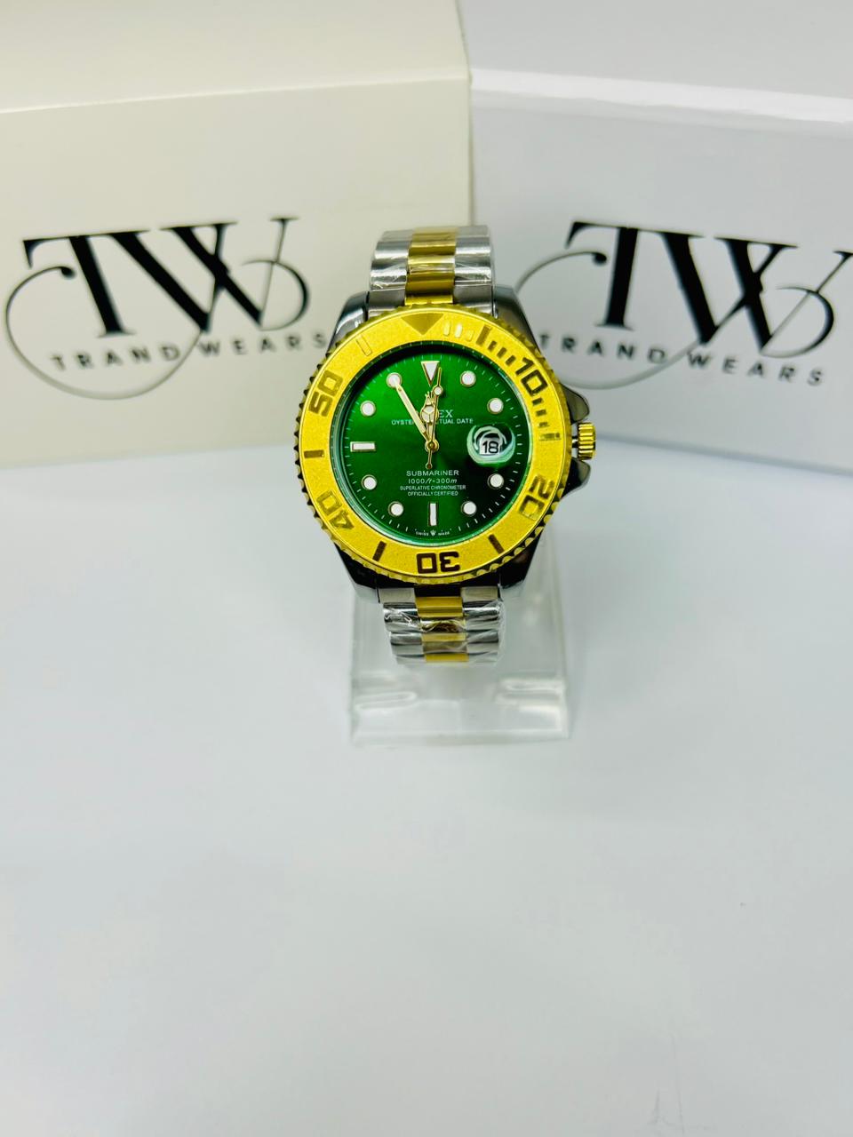 Bazel Style 2-Tone Men’s Watch – Green Dial, Gold & Silver Stainless Steel Strap, Luxury Waterproof Wrist Watch