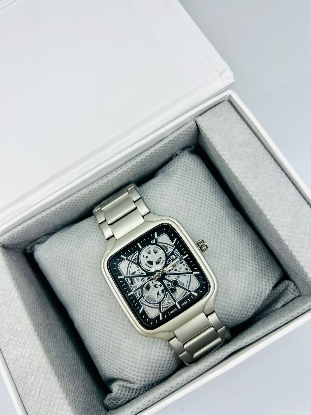 Men’s Square Dial Watch – Black Dial, Silver Stainless Steel Strap, Modern Luxury Analog Wrist Watch