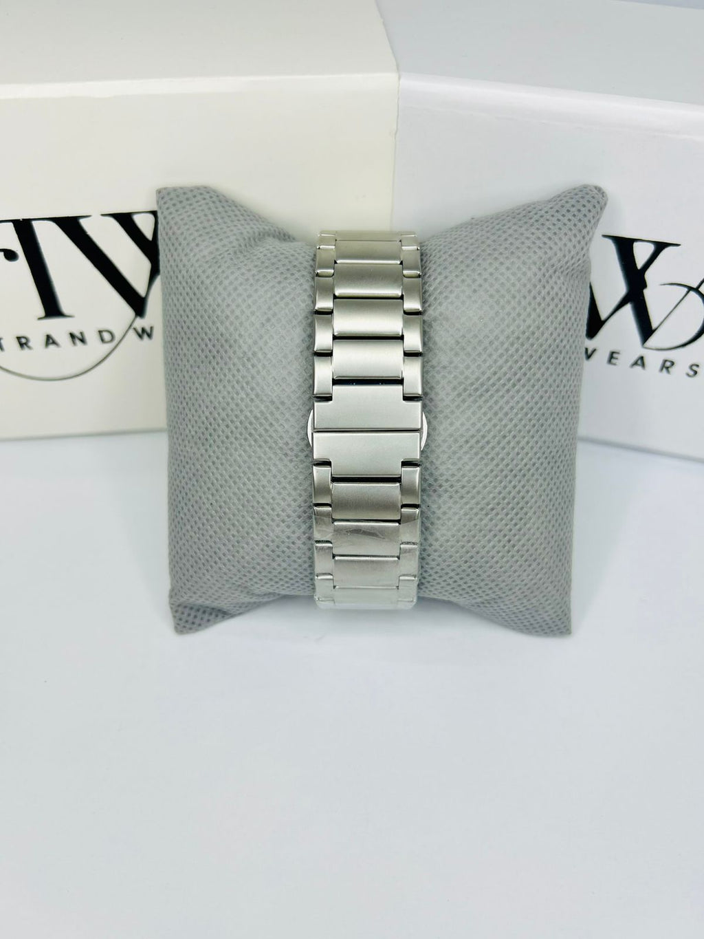 Men’s Square Dial Watch – Brown Dial, Silver Stainless Steel Strap, Modern Luxury Analog Wrist Watch