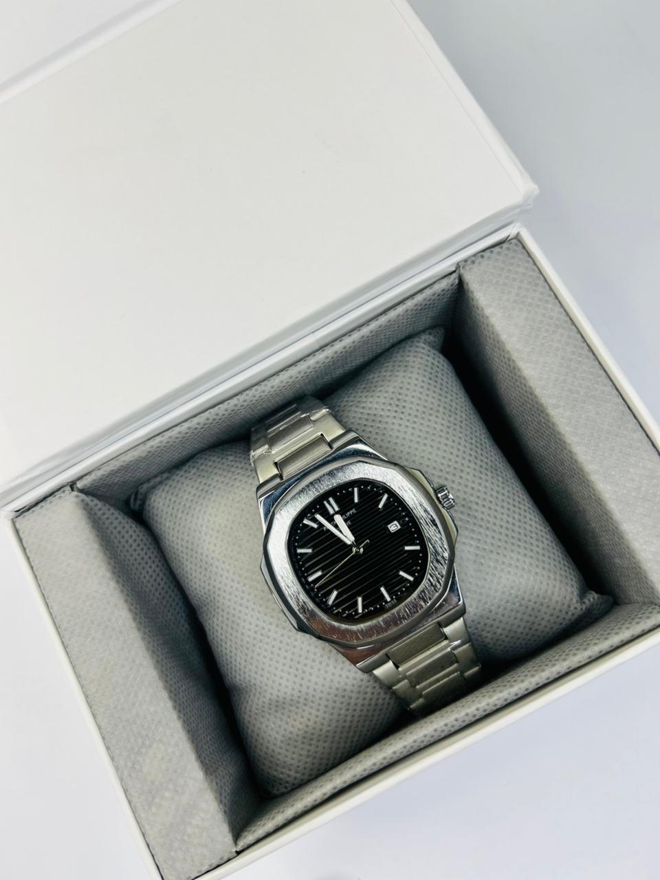 PP Signature Watch – Sophisticated Premium Design