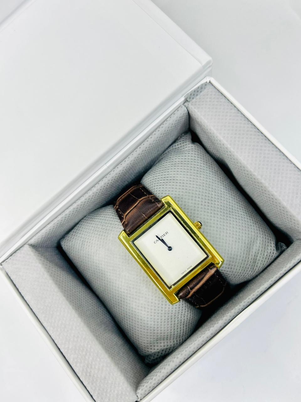 TW Brown Strap Watch – White Dial Elegant Design