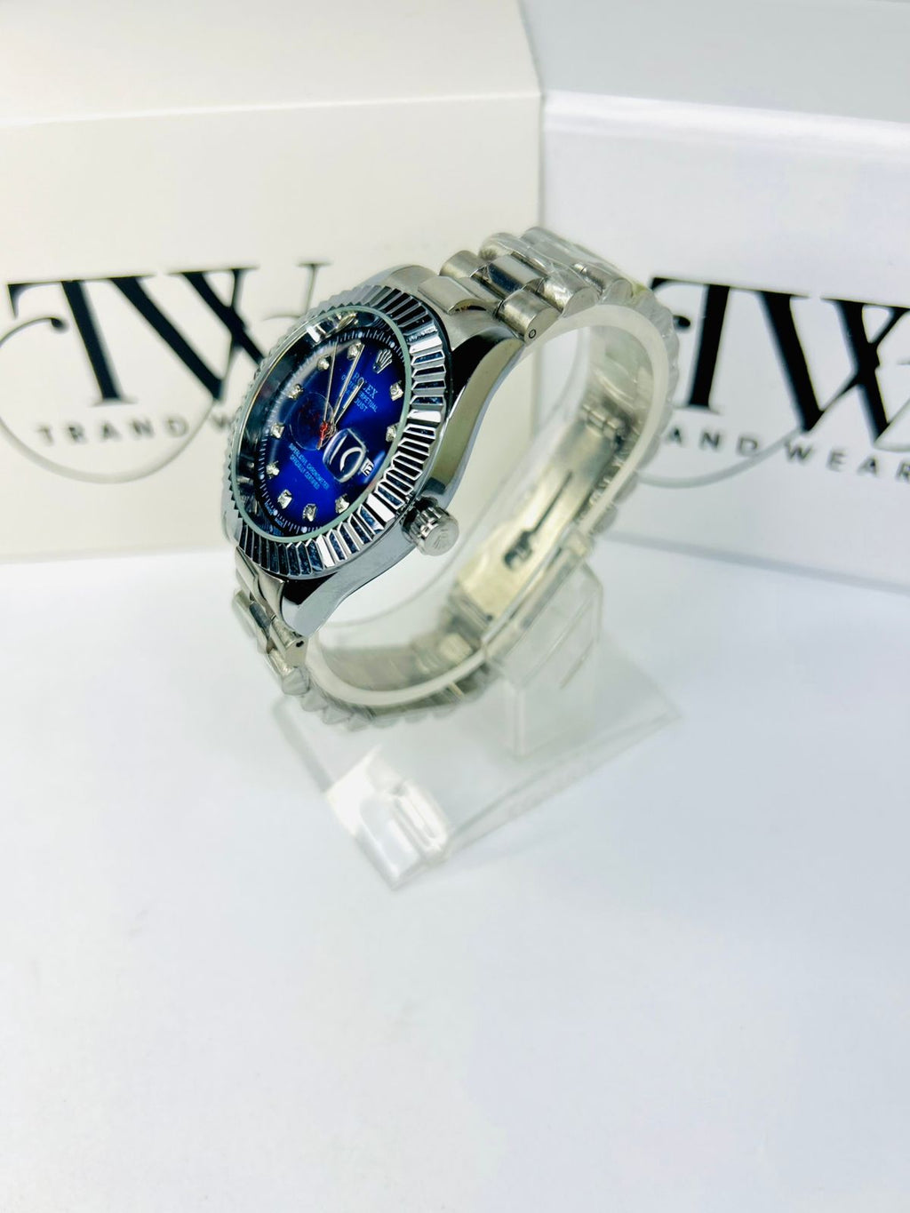 TW Watch Blue Dial Silver Tone – Luxury Stylish Men’s Wrist Watch