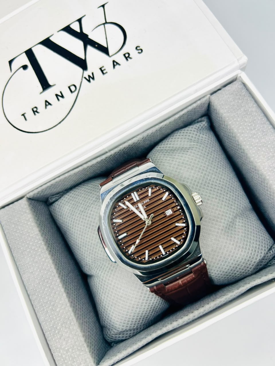 PP Brown Dial Date & Day Feature Stainless Steel Men's Watch – Premium Quartz Analog Wrist Watch