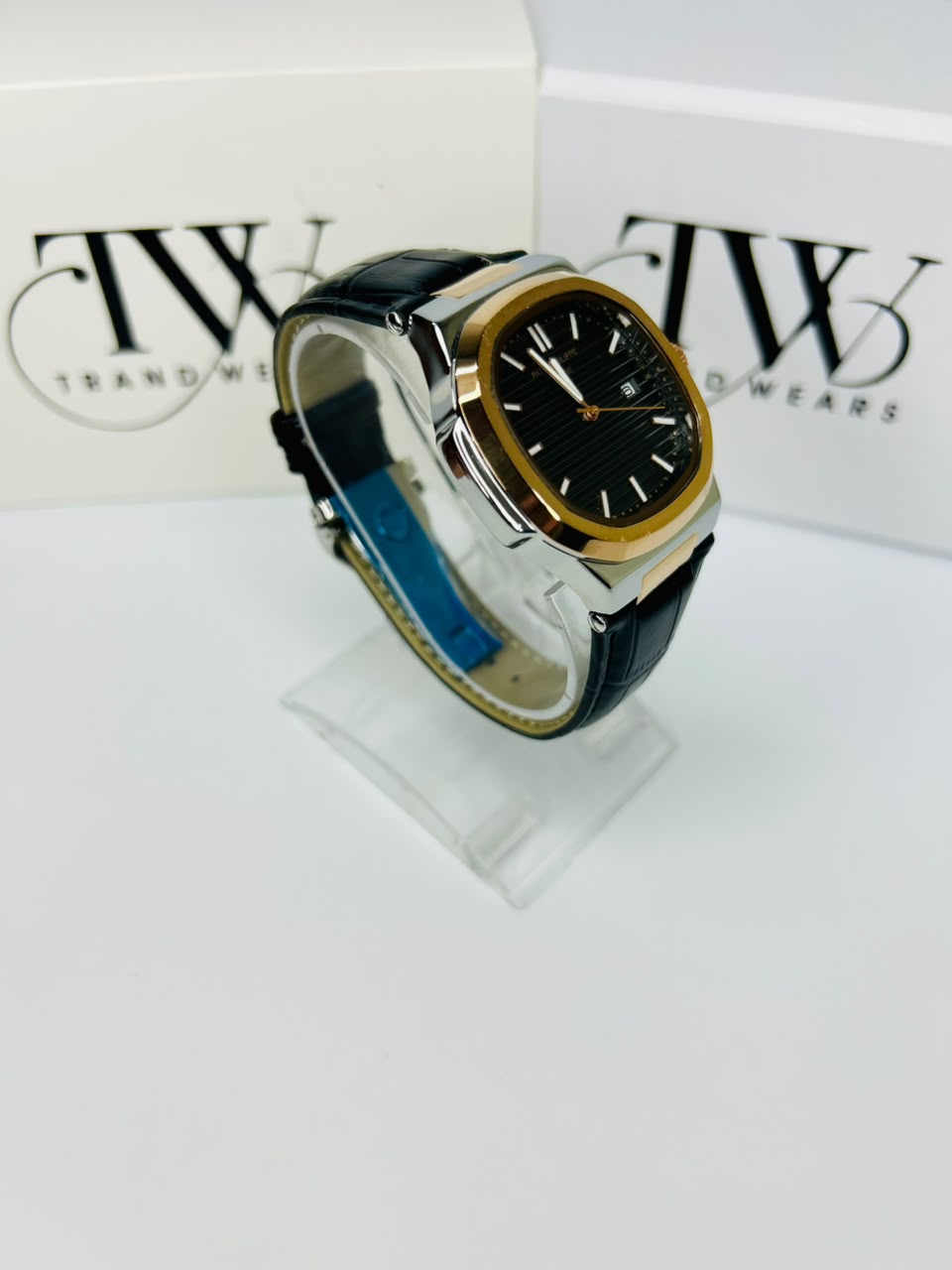 PP Gold Tone Watch with Black Dial – Date & Day Feature Stainless Steel Men's Quartz Watch