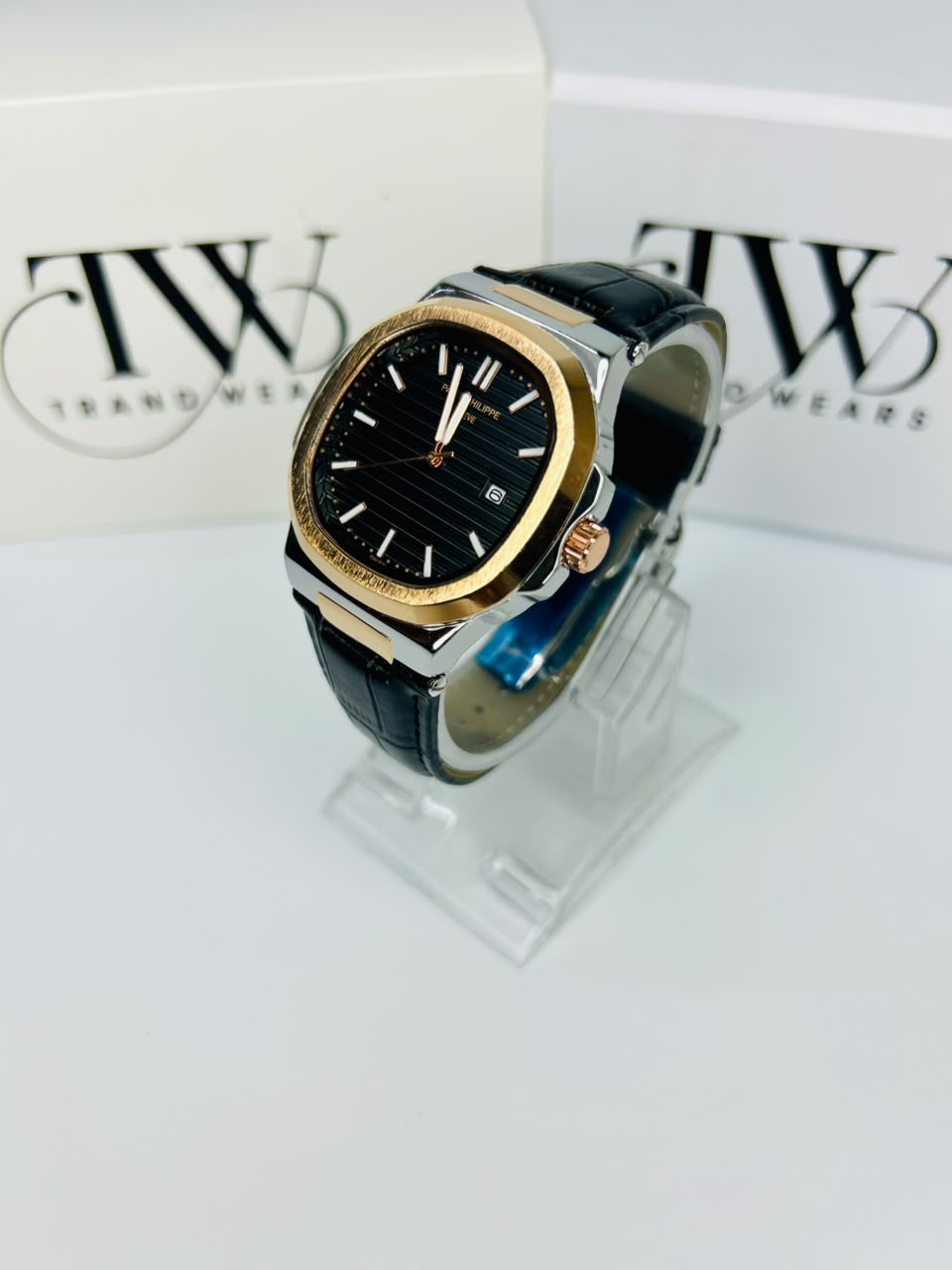 PP Gold Tone Watch with Black Dial – Date & Day Feature Stainless Steel Men's Quartz Watch